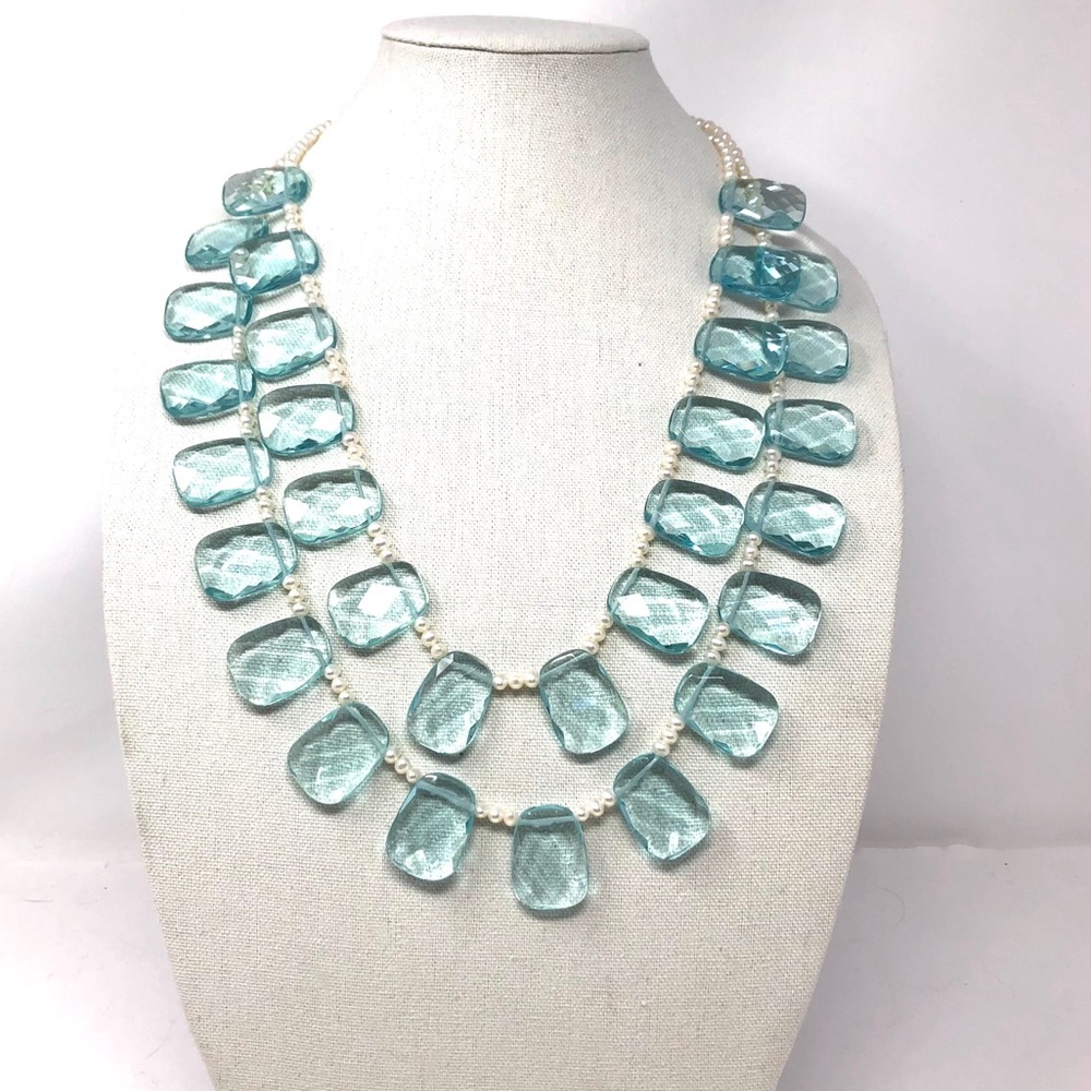 Blue crystals, cultured pearl statement with sterling silver clap necklace - Picture 5 of 8